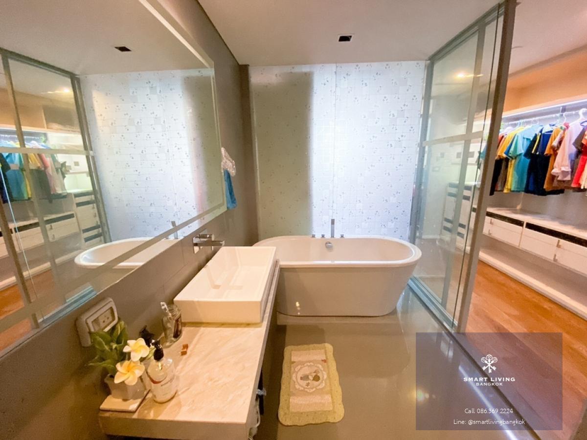 📢👇 Bangkok Sathorn is one of good place, good location to live in Sathorn , only few steps to BTS , private lift, fully furnished, nice decoration, ready to move in