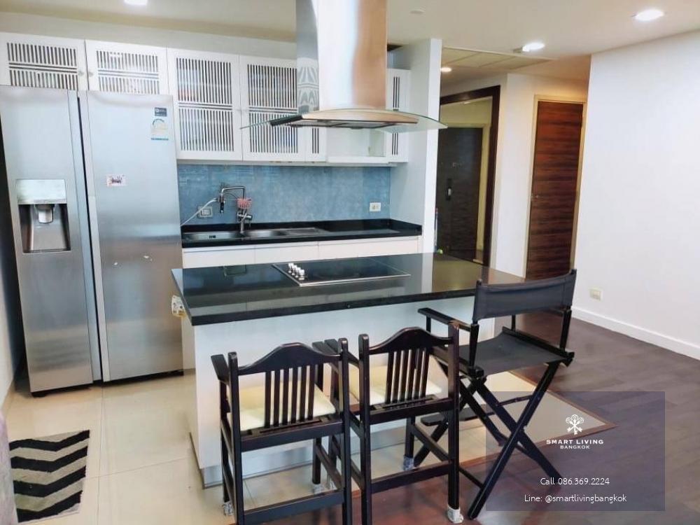 Hot price!! Sell with tenant til May 24 at WATERMARK CHAOPHRAYA , Penthouse 3 bed luxury decorated river view sell only 33MB