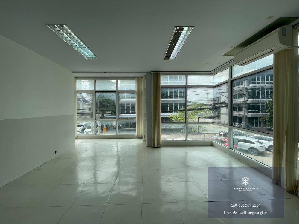 📢👇Office building for sale / rent , 5 storey with lift, near expressway and BTS, convenient in traveling many routes to center city