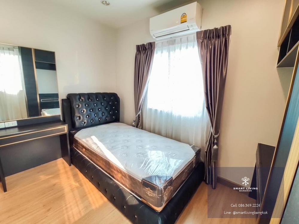 📢👇House in nice compound with good security, convenient in traveling many routes including Soi On Nut 39, Sri Nakarin Road, Soi Phatthanakan 38, and Soi Phatthanakan 44.