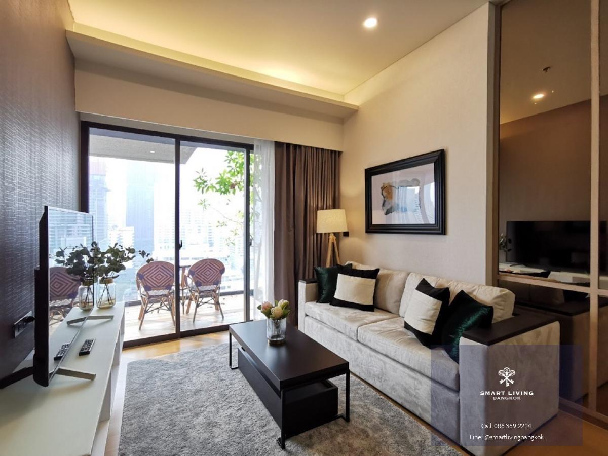 📢👇 Siamese Exclusive Sukhumvit 31 , a place where easily access in many routes, near Benjasiri Park , private elevator access, unblocked view, big balcony, fully furnished, ready to move in.