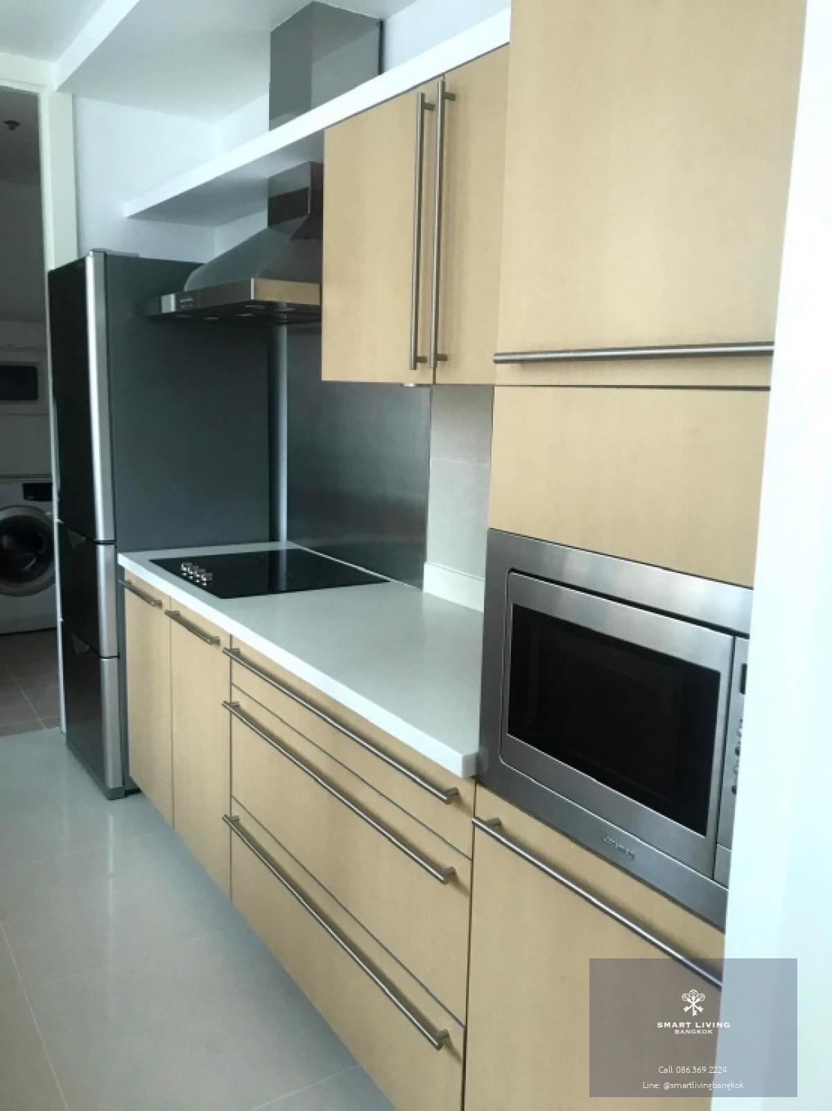 📢👇Sell with tenant til Nov 24 at Athenee Residence , luxury condominium , near BTS Ploenchit, unblocked view, fully furnished.