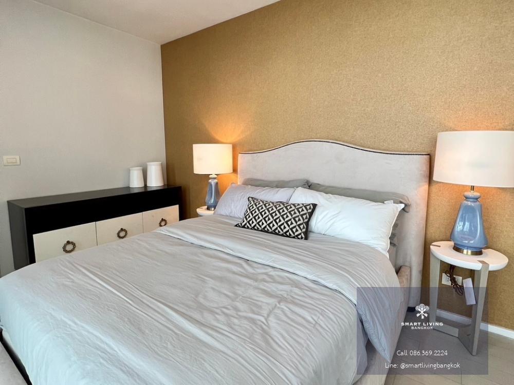 📢👇Rare item! PENTHOUSE DUPLEX in the luxury condo located near BTS Ploenchit with a direct connection to the building. It\