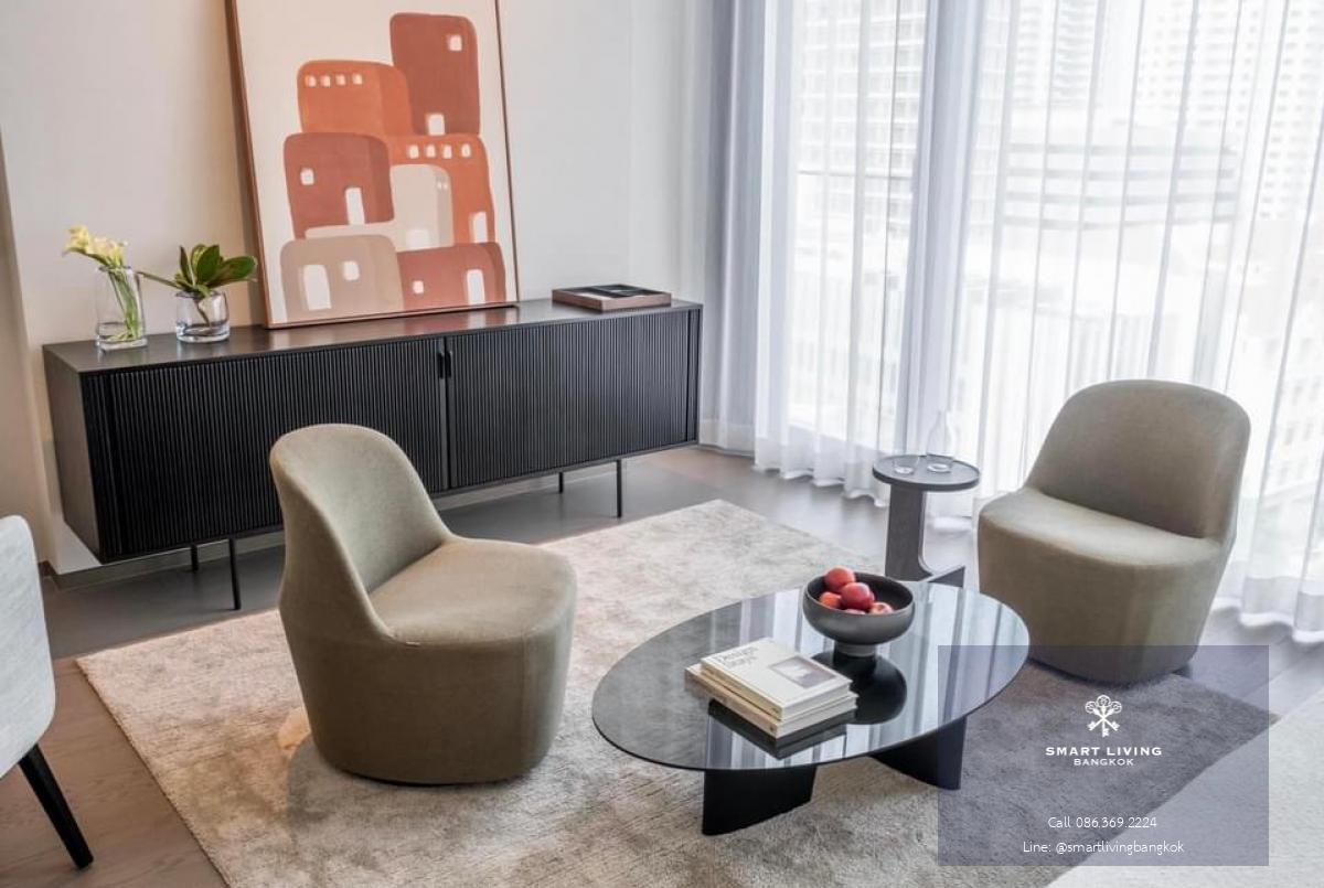 📢👇Super luxury place to live located on Langsuan Road, easily access to Bangkok’s premier shopping, dining, and entertainment districts. Enjoy the best of urban living with proximity to Central Embassy, Gaysorn Village, and Lumpini Park. Fully furnished b