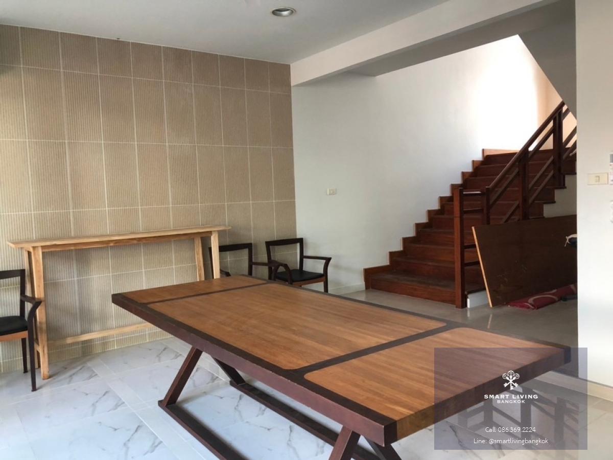 📢👇 Newly renovated large office near BTS, convenient transportation. Special price if rent or purchase together with a newly renovated house next to the office