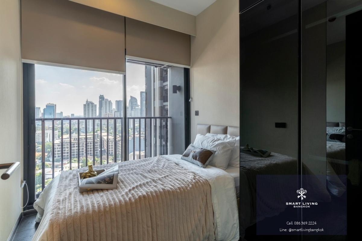 📢👇 Sell with tenant contract til April 25 rental price 70kPark Origin Thonglor, one of the best luxury project and fabulous facilities in Thonglor for sale , good deal, good location, opposite Donki Mall, unblocked view, nice decoration with fully furnis