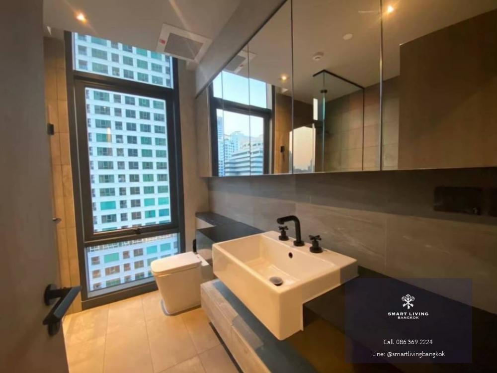 📢👇Hurry get this unit as reasonable price and  decorate your own style at Lofts Asoke, urban living , panoramic city view located near Srinakarin University and school, premium amenities, and seamless connectivity to prime destinations, not too far from B