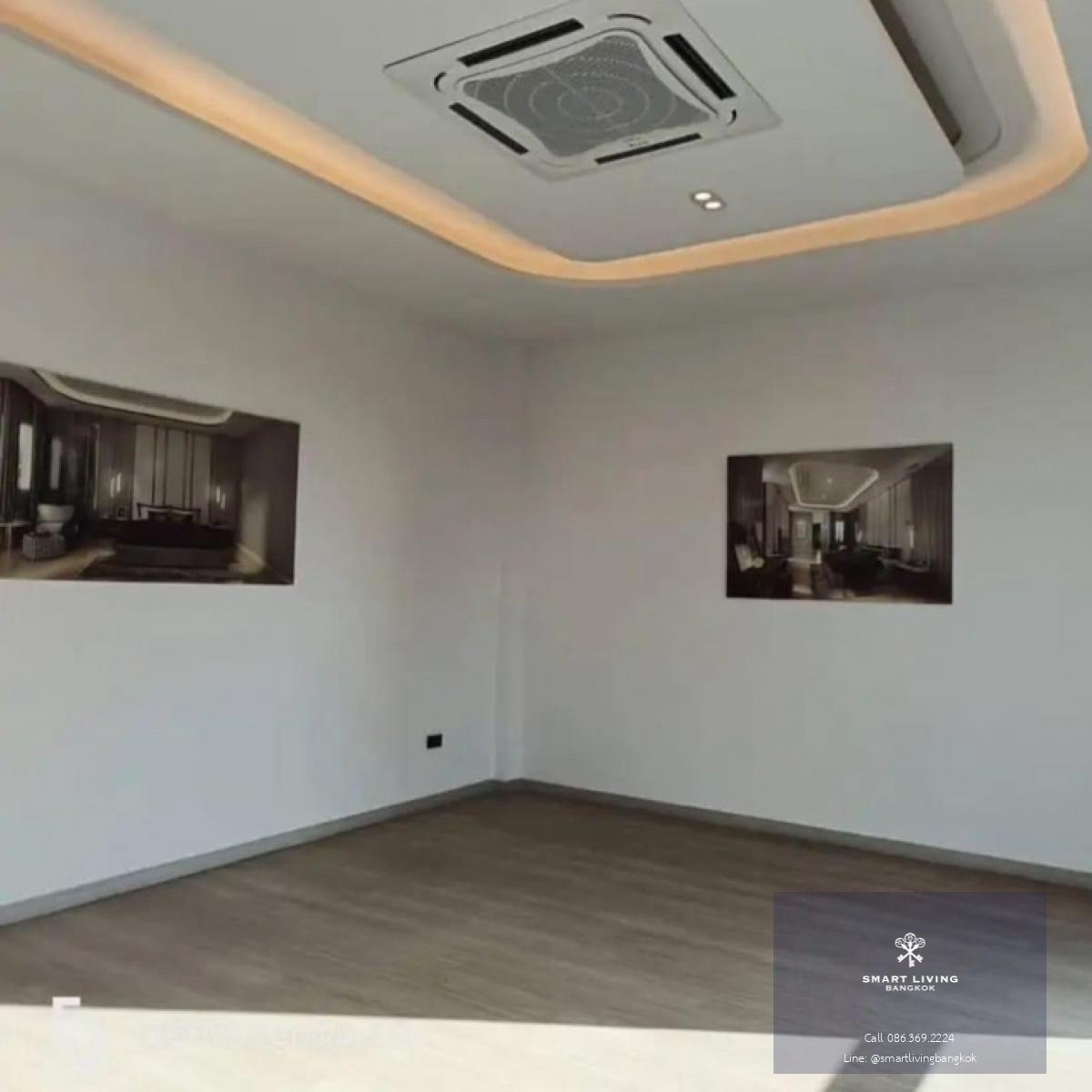 📢👇Brand new home office on the main street , 4 storey with lift, 2 parking space and along in the Soi, easily traveling in many routes, 
*3 years rent at least*