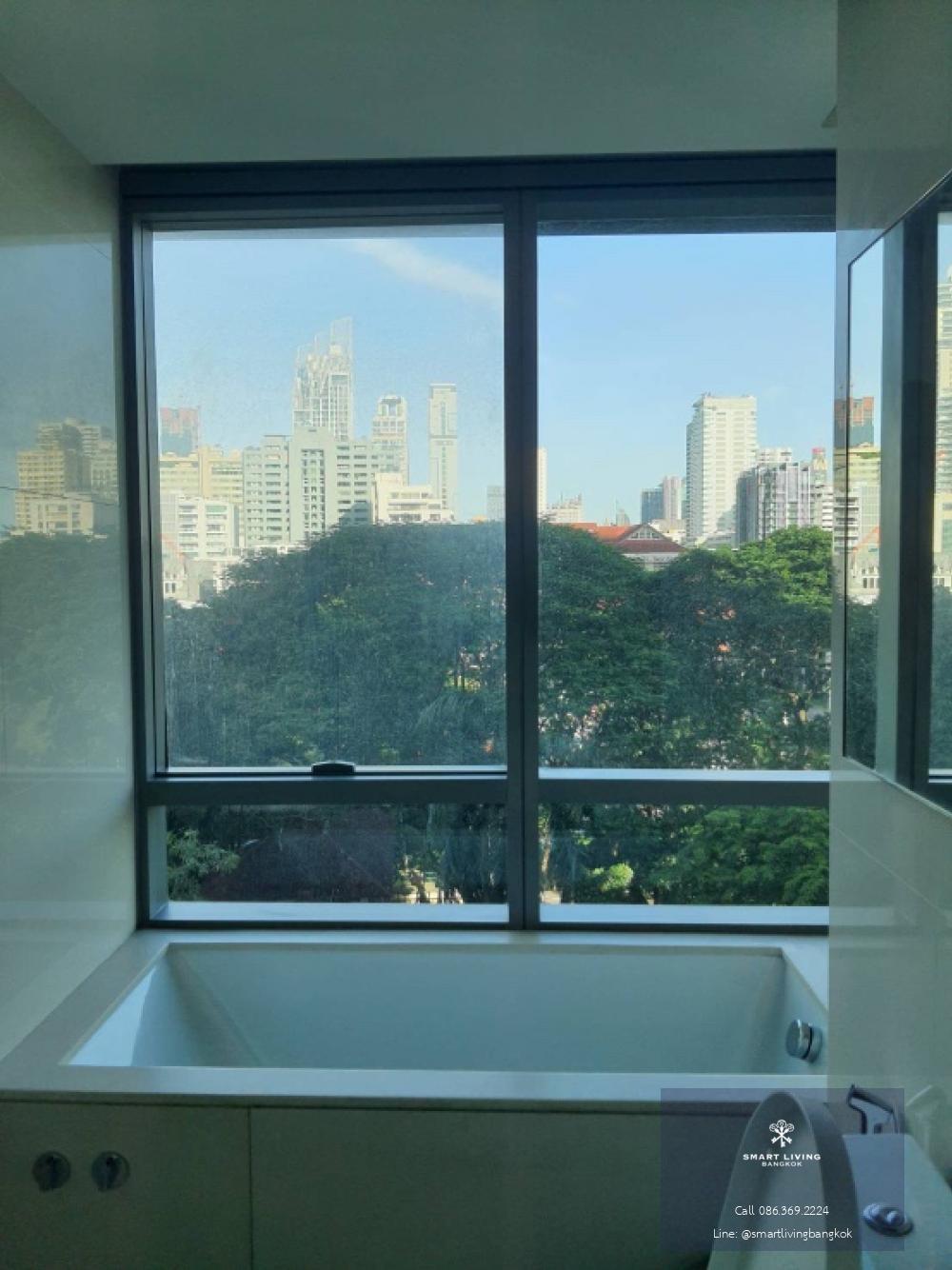 Rent/Sell with tenant til October 23, rare item Big size duplex 2 bedrooms in Asoke