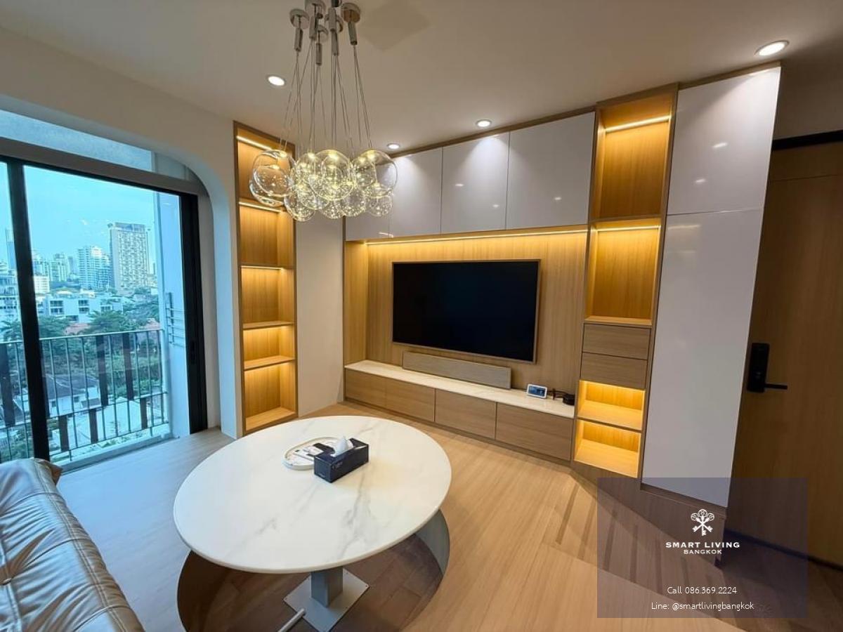 📢👇One of brand new petfriendly condo and unit , easily traveling in many routes and transportation as near BTS, MRT, ARL,unblocked view, corner unit, free internet, ready to move in