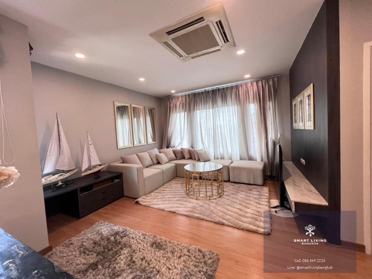 **** April promotion rent with in this month only 220k ****📢👇 Corner unit near club house. This project is very convenient access to enter and exit the city through multiple routes such as Phatthanakan Road, Sukhumvit 77 Road, and Sri Nakarin Road