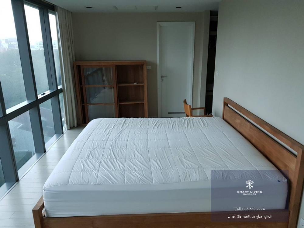 Rent/Sell with tenant til October 23, rare item Big size duplex 2 bedrooms in Asoke