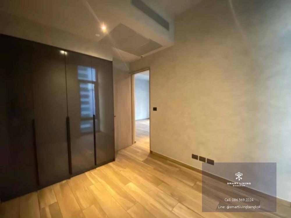 📢👇Hurry get this unit as reasonable price and  decorate your own style at Lofts Asoke, urban living , panoramic city view located near Srinakarin University and school, premium amenities, and seamless connectivity to prime destinations, not too far from B