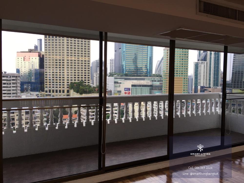 ✨ ให้เช่า 4 bedrooms with lake view near BTS Nana.