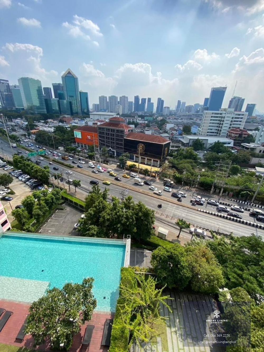 📢👇Good deal and good location to live  near Major Ratchayothin, SCB Park, Central Ladprao, Kasetsart university, Jatujak park, pool , garden , city view. Fully furnished, nice decoration, ready to move in