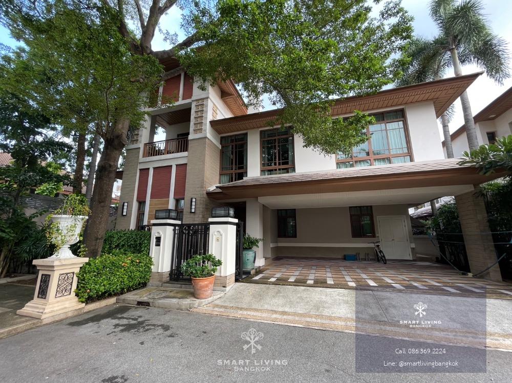 📢👇For rent house in nice compound with good security in the heart of BKK near  EmQuartier, The Emporium, St.Andrews International School Bangkok, BTS Phra Khanong