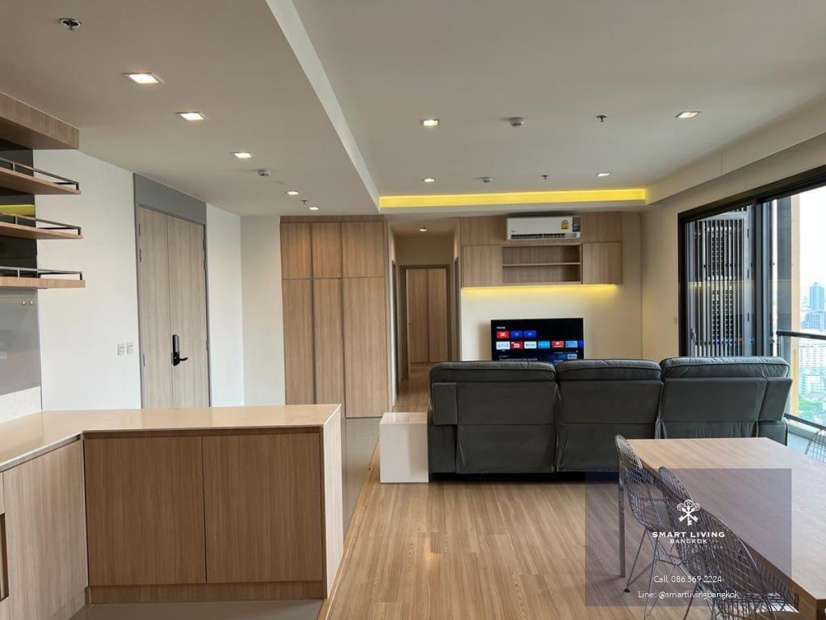 📢👇  Don’t miss this rare pet-friendly unit in the Phaholyothin area , only few steps to to BTS , near Jatujak park and Jatujak Sunday market , Central Ladprao, unblocked view, fully furnished , ready to move in