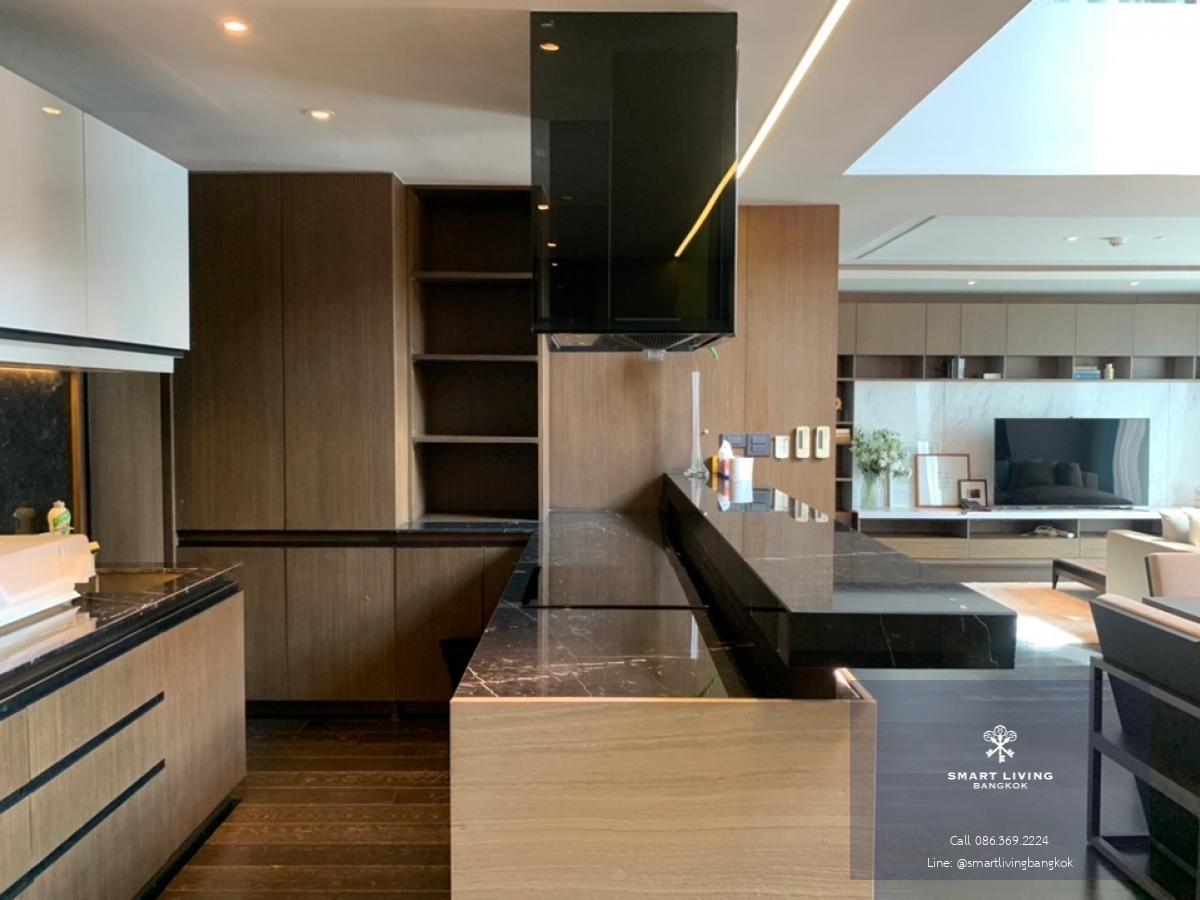 📢👇 Rare item 3 beds Duplex to live  with family in Em district, 3 beds at the Crest Sukhumvit 24, fully furnished, ready to move in
❌no pet❌no smoke