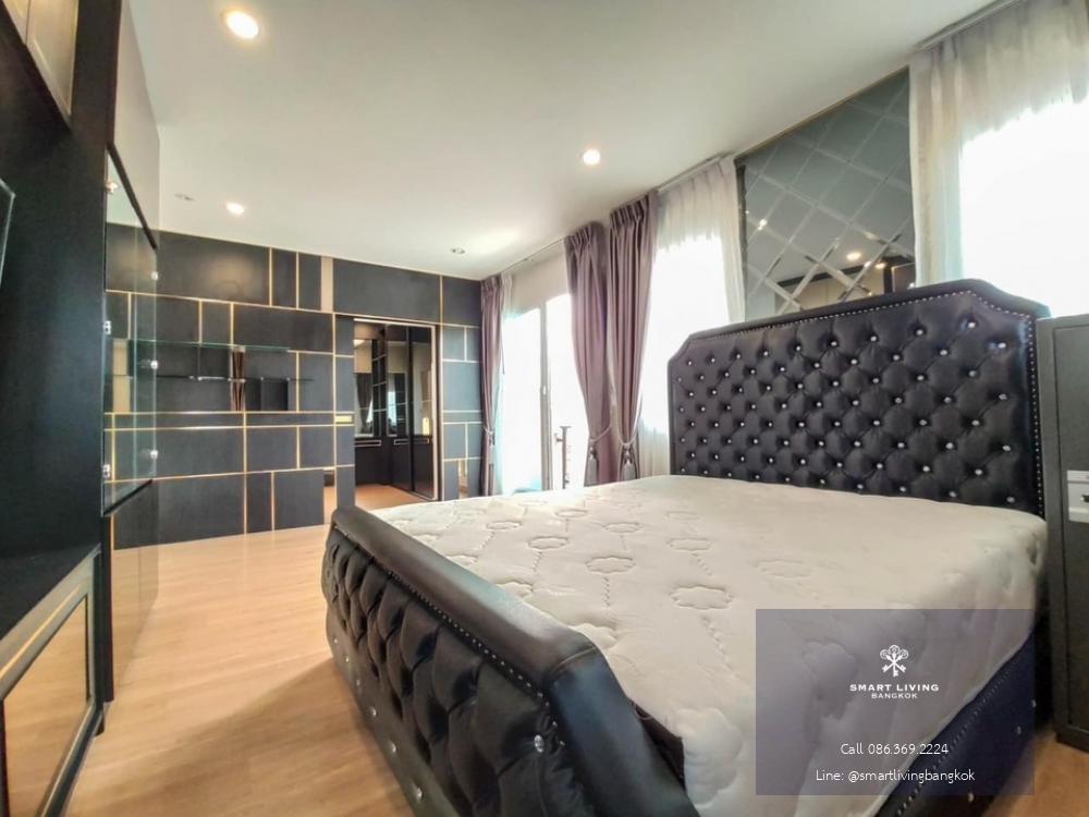 📢👇House in nice compound with good security, convenient in traveling many routes including Soi On Nut 39, Sri Nakarin Road, Soi Phatthanakan 38, and Soi Phatthanakan 44.