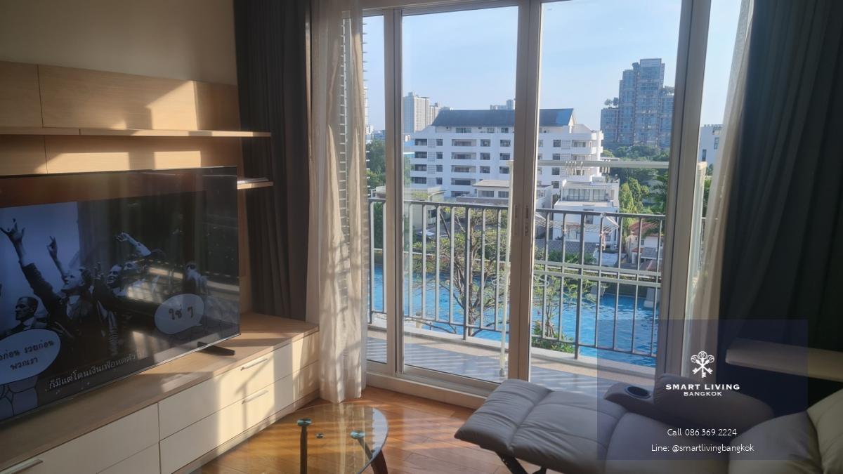 📢👇Rare item, 3 beds at Siri@Sukhumvit .Good deal also with free internet, good location in Thonglor, fully furnished, pool view, walking distance to Community Malls, Starbucks, 7-11 (right next door), restaurants. Very convenient for traveling from both S