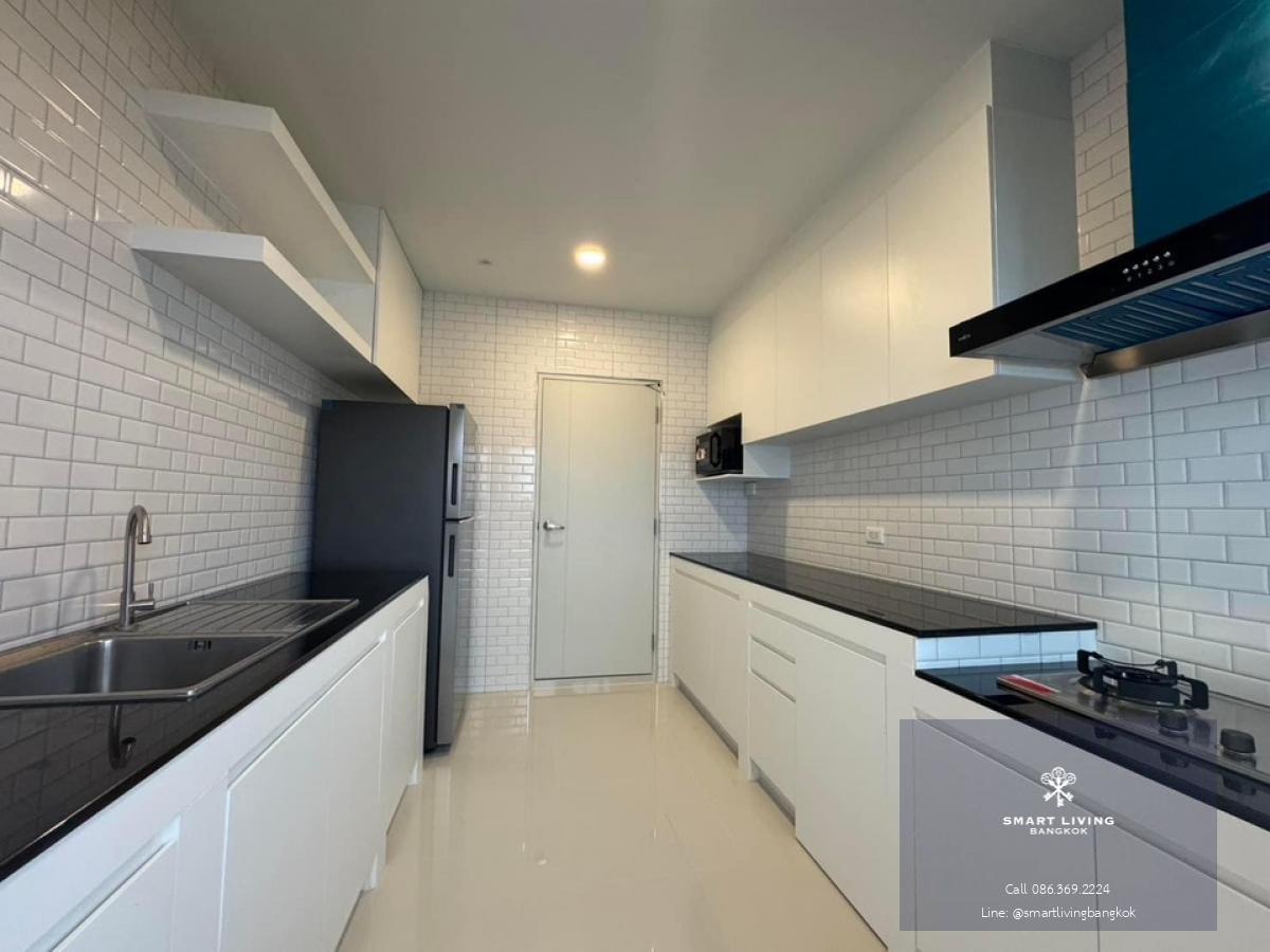 📢👇 Brand new single house for rent in good compound with good security. Located only 5 minutes from Mega-Bangna (The project is located along the Southern Outer Ring Expressway), fully furnished