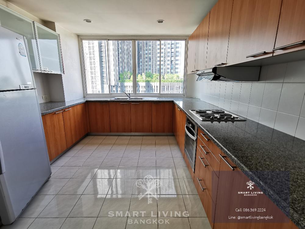 Duplex Penthouse 4bed, 5 min. walk to BTS Ploenchit, only @80K!