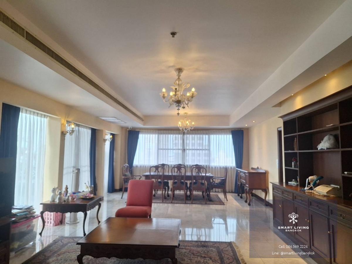 📢👇Living or investing in luxury duplex unit with private pool and panoramic city view , walking distance to Emporium