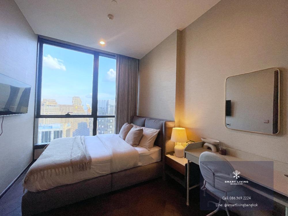 The Esse Sukhumvit 36 for rent! Luxury condominium 1 bedroom fully furnished high floor near BTS Thonglor