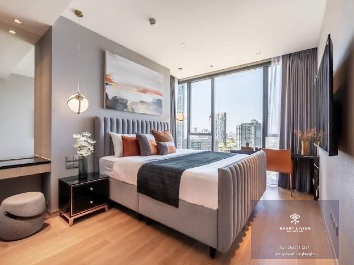 📢👇Worth price for investing or living at luxury condo Beatniq , 5 stars concierge service, close to BTS, only about 10 mins walk to Em district , nice layout and decor, fully furnished