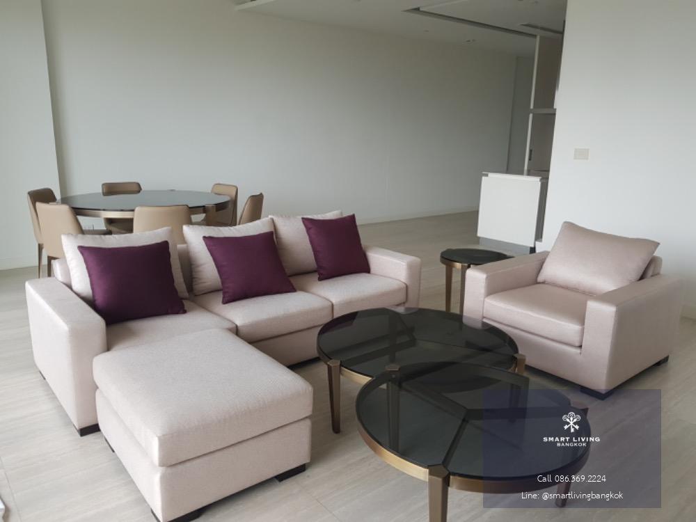 For rent 3 bedrooms at 185 Rajdamri luxury furniture, view to Lumpini Park near BTS Ratchadamri