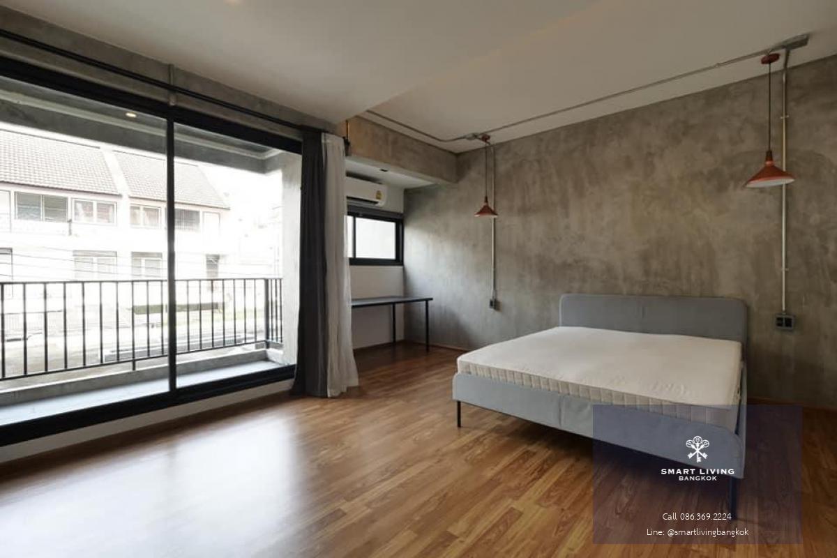 📢👇Townhouse Ekamai , newly renovated, near Thonglor