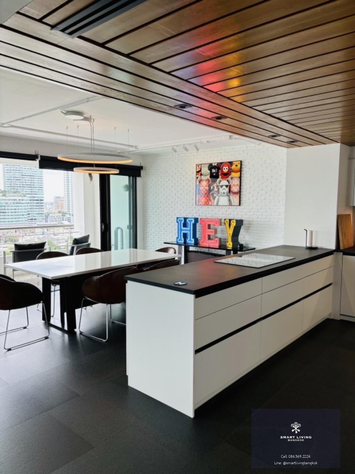 📢👇 Loft Style Duplex at The Habitat Condominium Sukhumvit 53, fully renovated