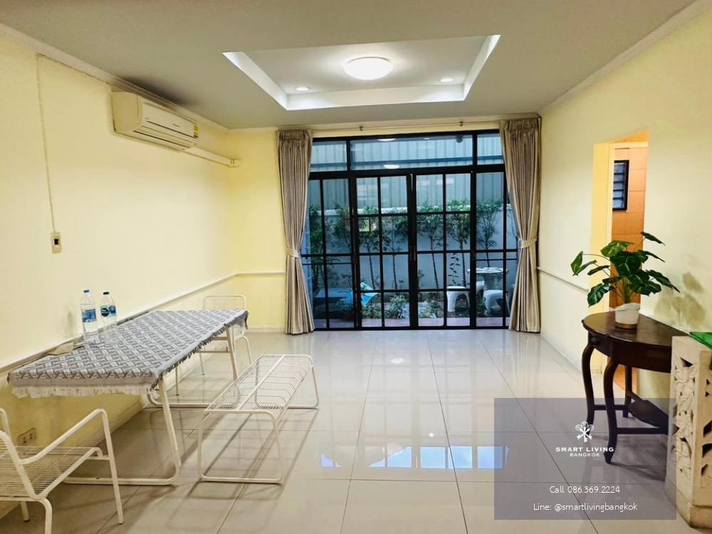 📢👇 Townhome  near Emporium ,Terminal21,Srinakarintharaviroj University, go through Asoke road, Petchaburi Road & Sukhumvit road, near BTS Asoke & MRT Sukhumvit Guard at night, CCTV around, Swimming Pool