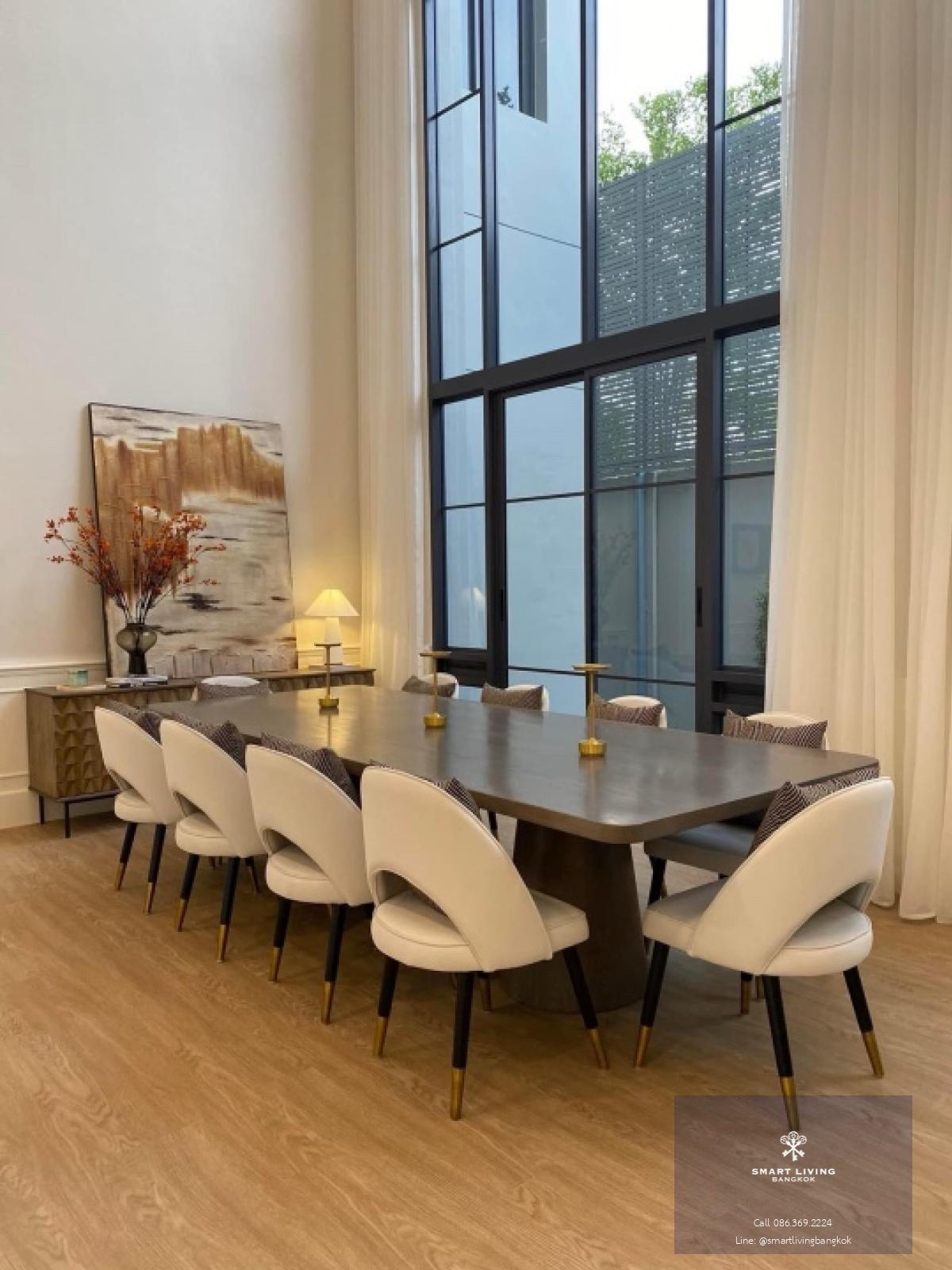 📢👇Sell with tenant til Sep 25Brand new luxury house never occupied,  convenient access from both directions, via the New Krungthep Kreetha and Ramkhamhaeng 68 , to Rama 9 and Thonglor within 20 minutes. Close to  Brighton and Wellington international sch