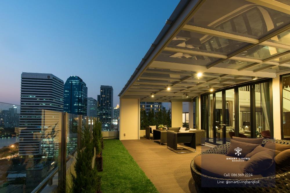 For rent: A luxurious duplex 4-bedroom penthouse suite in the heart of downtown Bangkok. It offers a panoramic view of Bangkok’s breathtaking skyline and Benjakiti Lake, with a large garden on the terrace.