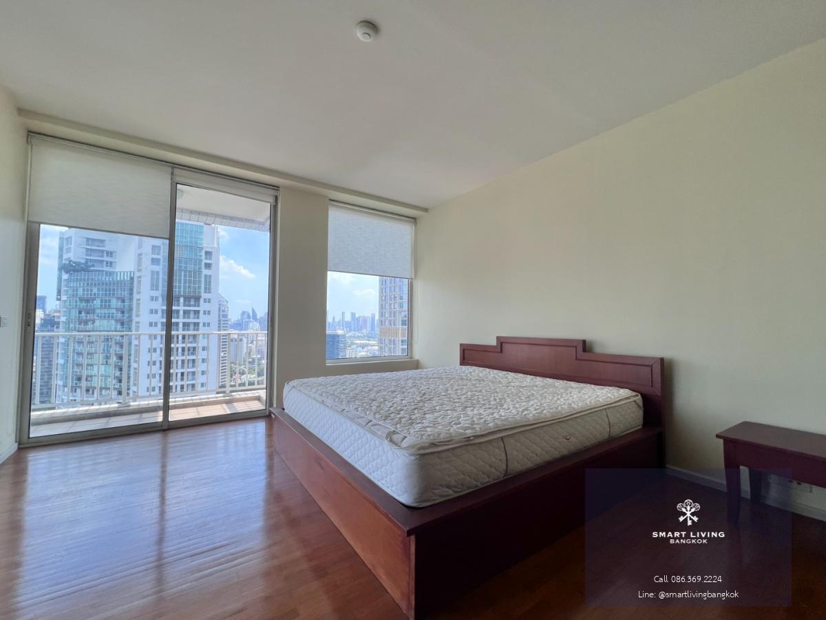 For rent Langsuan Ville, 3 bedrooms, Nice view, High floor, Unblocked view, near BTS Chidlom.