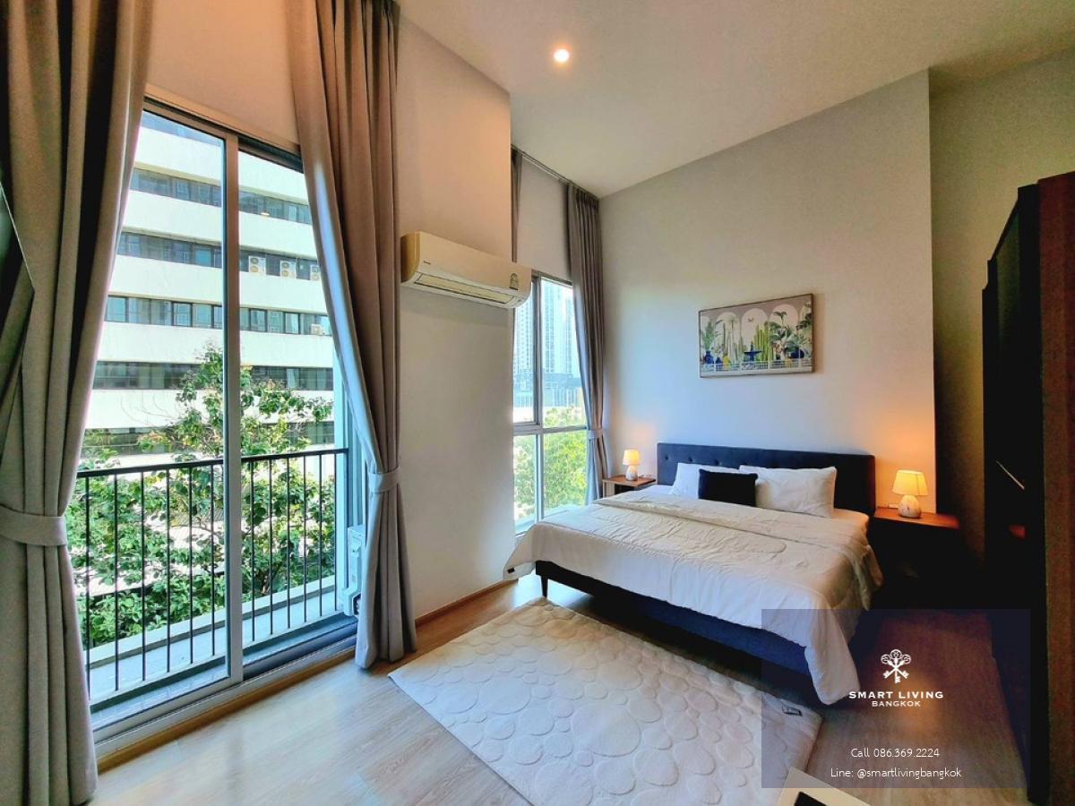 📢👇 Noble Revolve Ratchada 2 is one of the most wanted place for live or invest as located in good location and only 80 meters from MRT, nice decoration, unblocked view