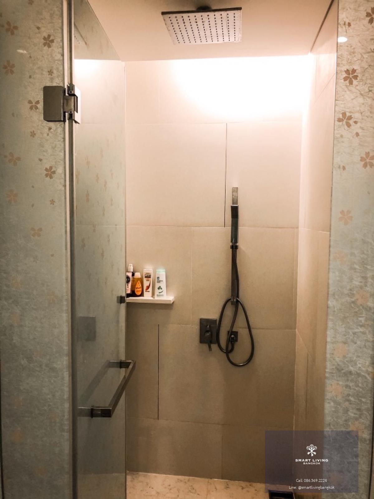 📢👇 Available nowBangkok Sathorn is one of good place, good location to live in Sathorn , only few steps to BTS , private lift, fully furnished, nice decoration, ready to move in