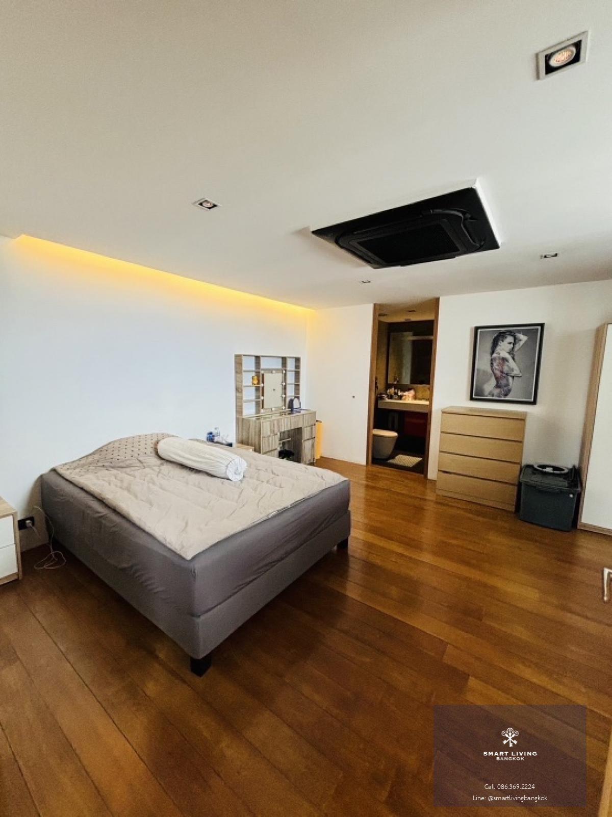 📢👇 Loft Style Duplex at The Habitat Condominium Sukhumvit 53, fully renovated