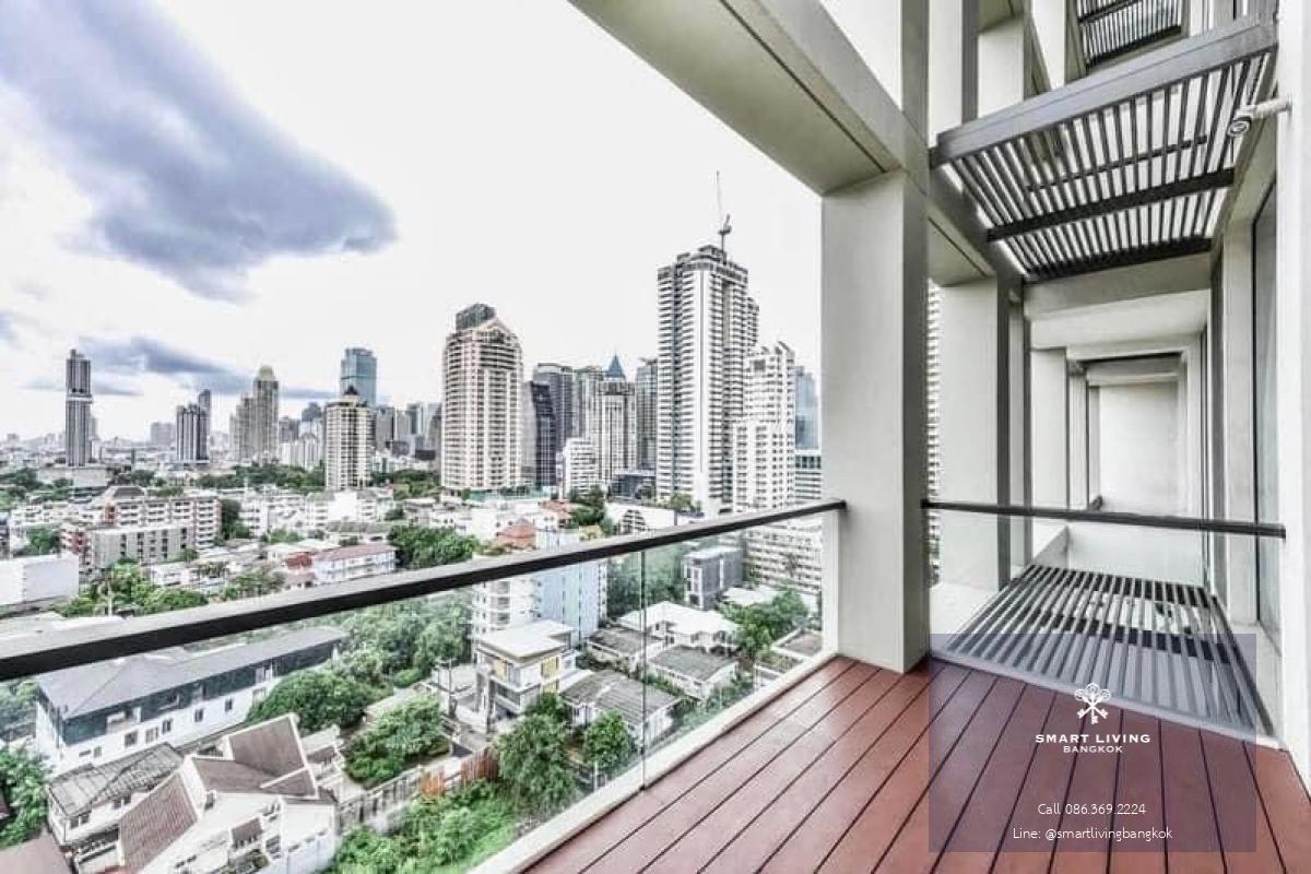 📢👇Luxury condo 1 bed Duplex, private lift, nice modern decoration, spacious living room , unblocked view, located in Sathorn, next to Sukhothai hotel. There are three exits: one to Soi Suan Phlu , Soi Nanta(Sathon 1),  Sukhothai hotel ( south Sathon ), co