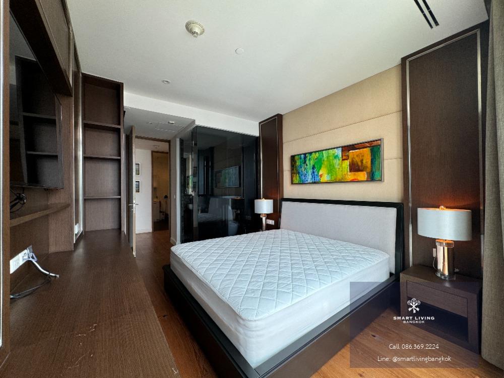 🔥The Best price Penthouse 185 Rajadamri for sale 38X,000 / sq.m with luxury furniture📢  Exclusive unit with 2 superb views of Sport club and Lumpini park. Ready to visit and move in call 086-369-2224.