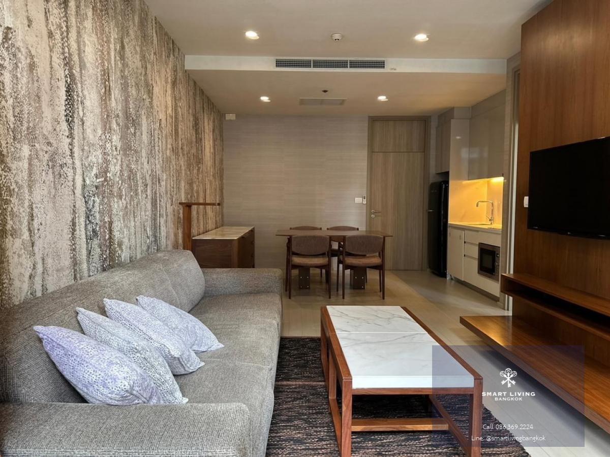 📢👇One of the closest place near BTS with special entrance directly , this unit is swimming pool view. All furniture is imported from Italy, decorated with high-quality materials.Sell with tenant rented at 43,000 baht per month, the contract ends in June