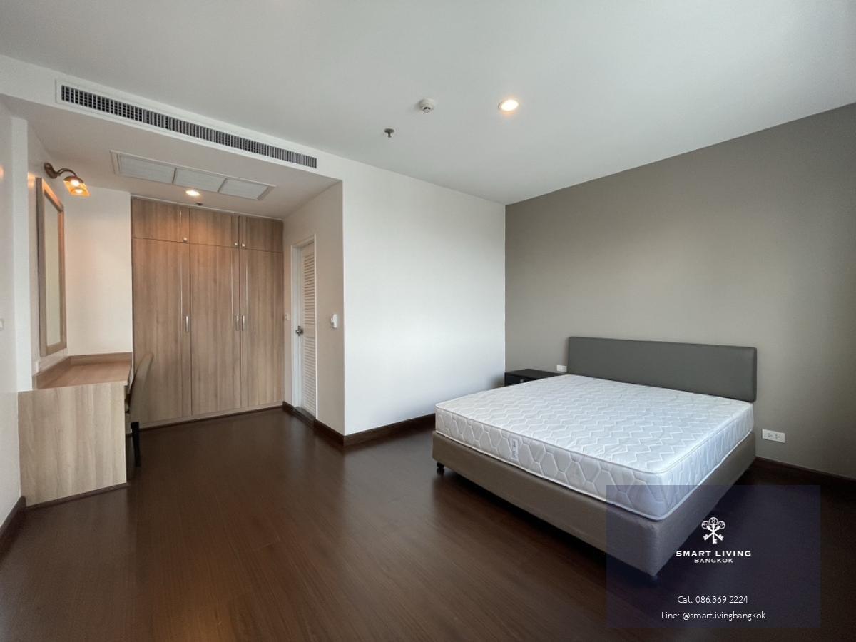 📢👇 Newly renovated unit, unblocked view , 4 bedrooms , easily access many routes: Ekamai, Thonglor and Phrakanong, Rama 9