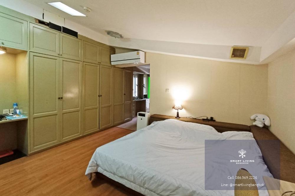 📢👇For sale rare item on Soi Sukhumvit 24 Penthouse duplex 4 beds with huge space of 400 sqm, petfriendly Emporium, Benjasiri park walk to BTS Phromphong.