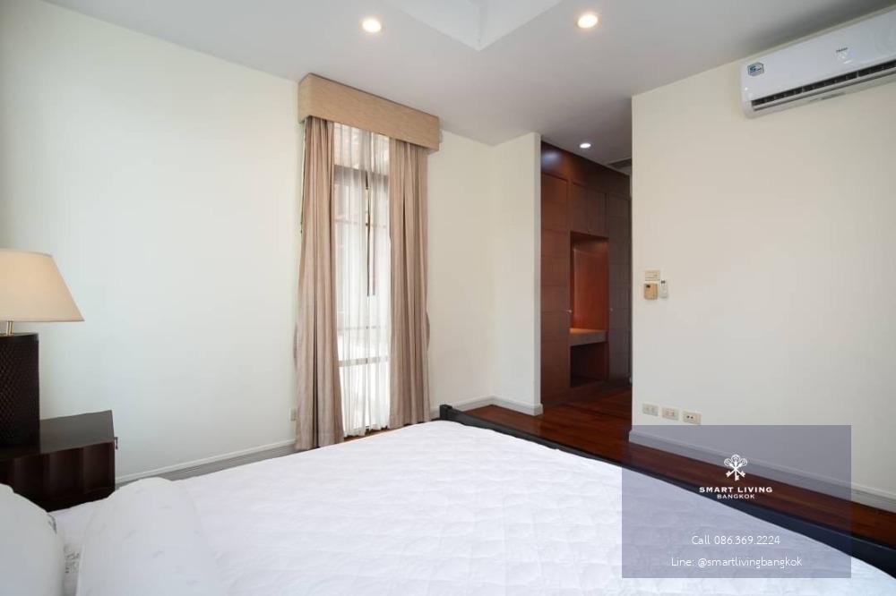 Luxury corner unit house with private pool and Jacuzzi for rent / sale in nice quiet and shady village with good security in the heart of BKK near St.Andrews International School Bangkok, Bangkok Adventist International