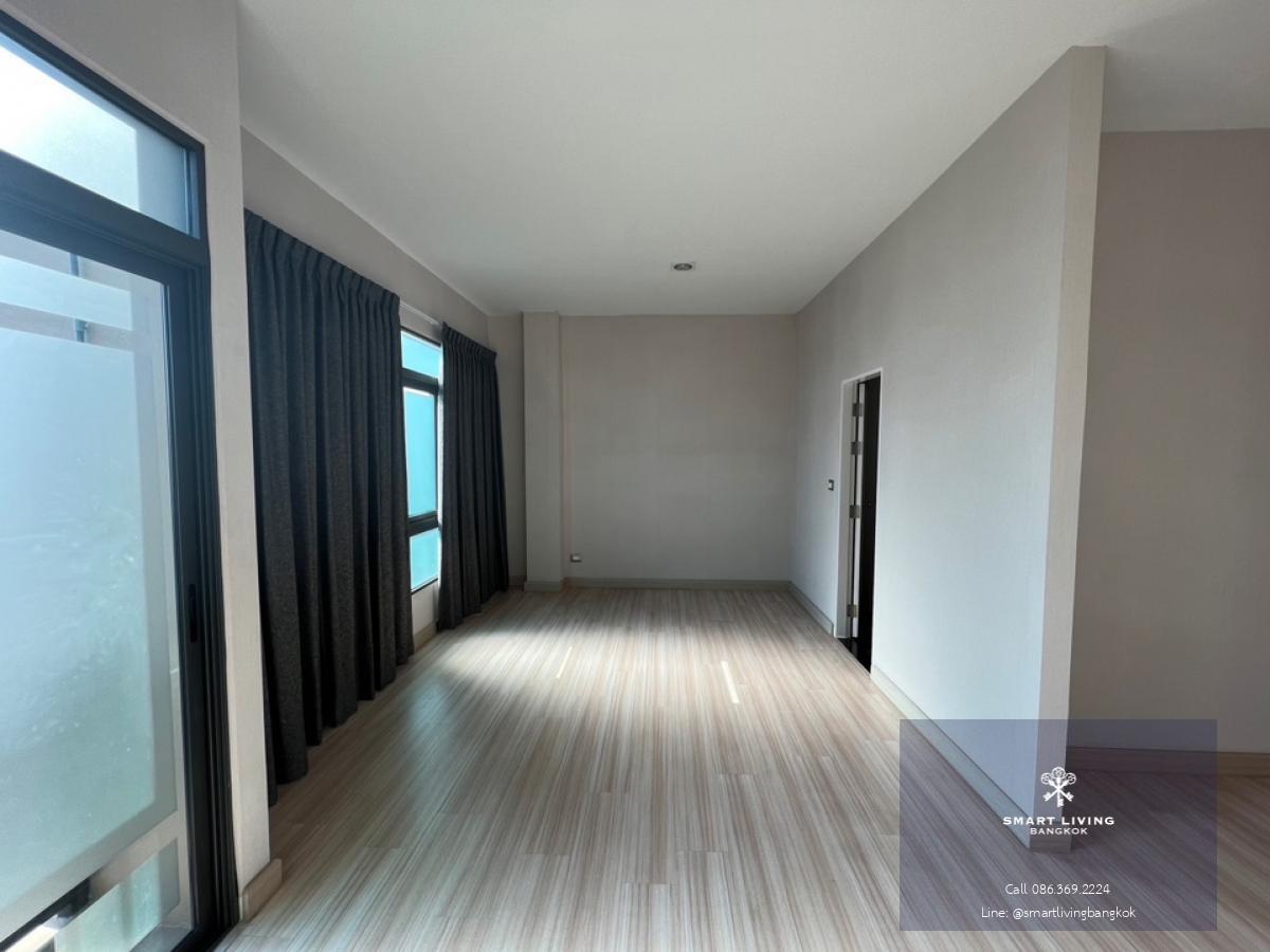 📢👇For rent / sale Townhome , corner unit, near Central Rama 3