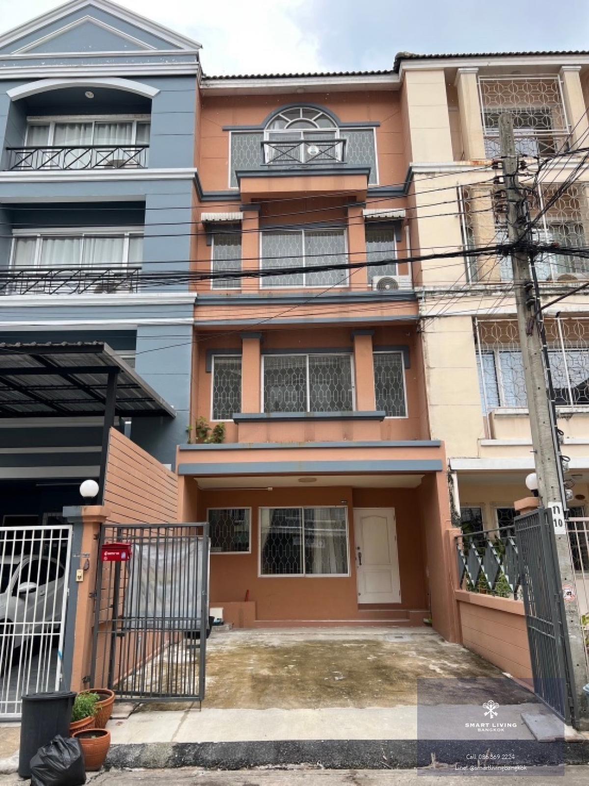 📢👇 Newly renovated townhome 4 storey for rent near in good compound with good security, fully furnished