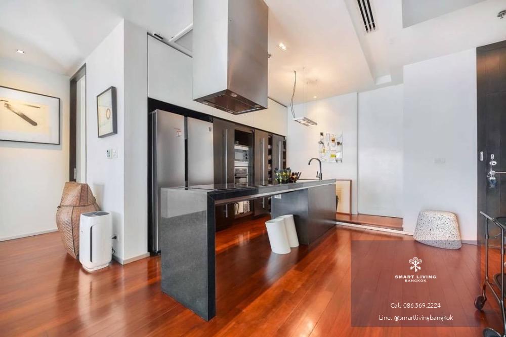 For sale 2 bedrooms at Noble Ora Thonglor, beautiful architect designed unit, very spacious open plan living, large balcony