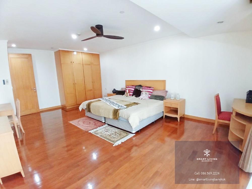 For Rent 4Bedroom huge unit behind Emphere near phromphong ready to move in