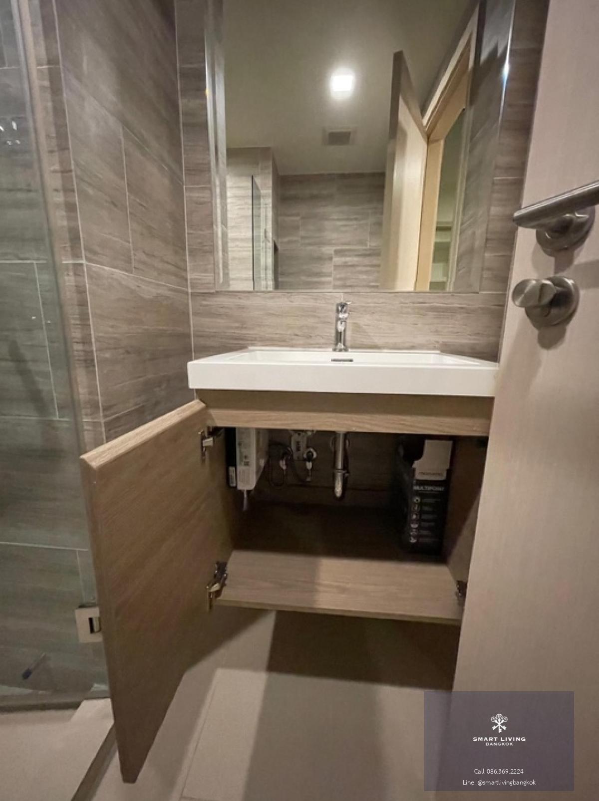 📢👇Grab or GoneLiving or investing Good price, low rise petfriendly condo for sale with tenant contract end July 24. good price, good location , quiet and peaceful, fully furnished, near Centeal Rama 9.